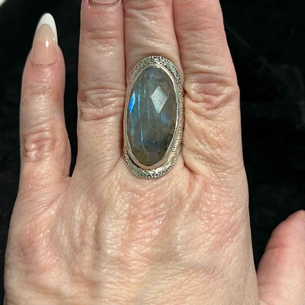 Oval Moonstone Ring - image 5